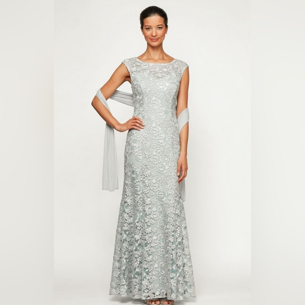 ALEX EVENINGS Women's Light Blue Bateau Neck Floral Embroidered Evening Gown